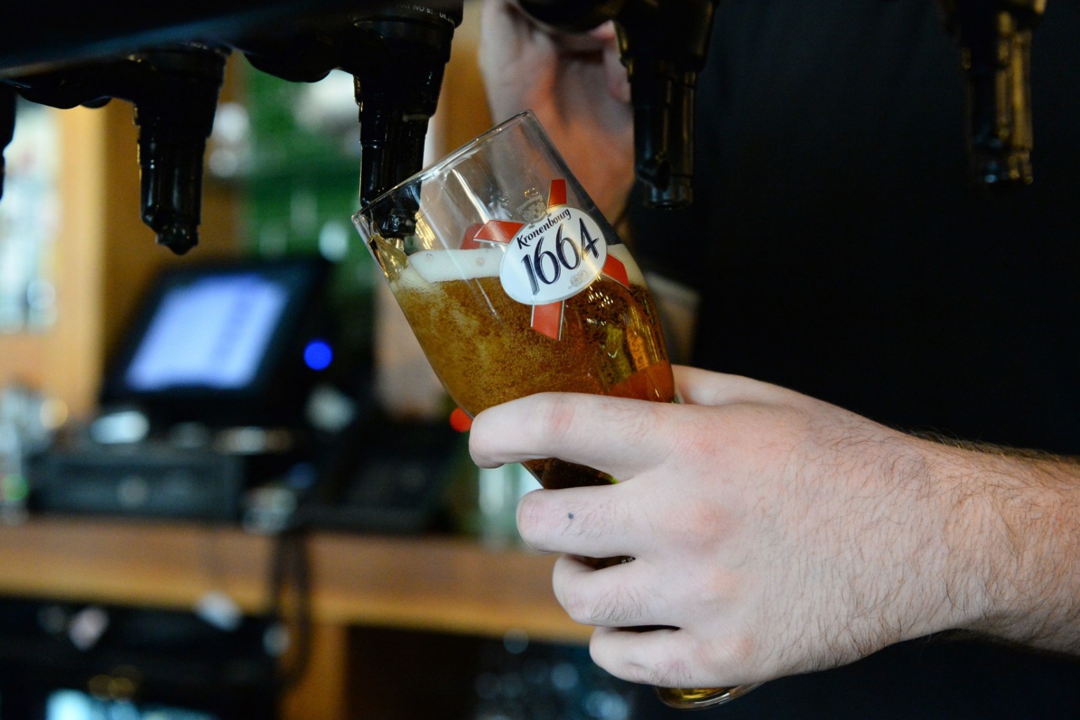 Beer and pubs body urges help as figures show 70m pints could be poured away 